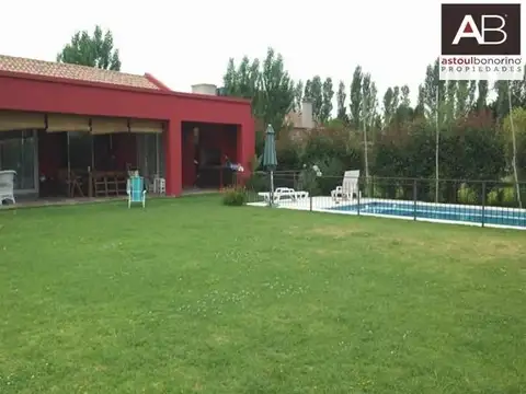 Casa en Venta en Bella Vista, USD 780.000