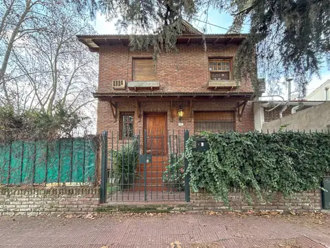 Casa en venta Martínez con pileta