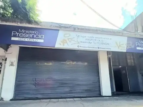 Local en venta - 3 Ambientes 2 Baños - Cochera - Merlo