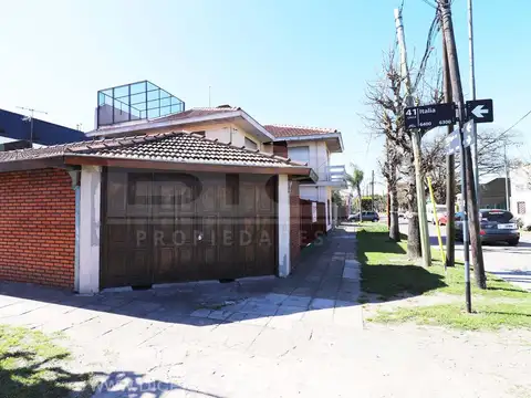 Depto Tipo Casa en Venta de 4 ambientes
