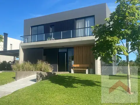 Alquiler Temporario en  Acacias  - 3 dormitorios - CON PILETA !