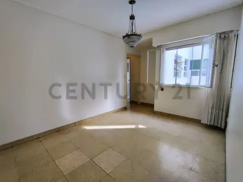 Avenida Forest 400, Piso 7