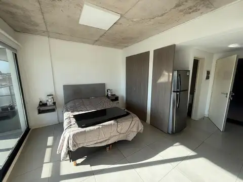 B de Irigoyen 1100.- ALQUILER con cochera