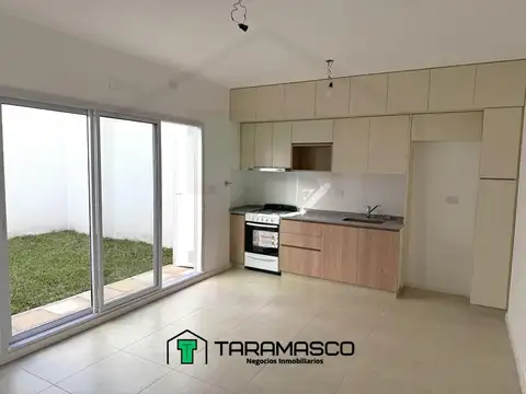 Depto Tipo Casa 3 ambientes con 1 baño