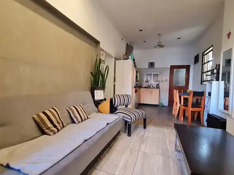 Depto Tipo Casa 4 ambientes con 1 baño