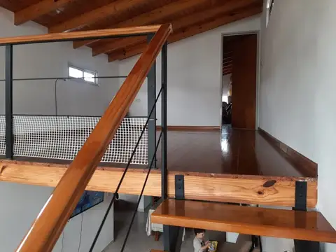 Casa 7 ambientes con 3 baños