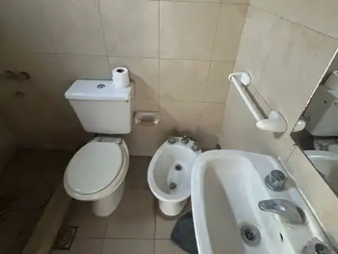 ALQUILER CASA 3 AMB- PILAR-PATIO-COCHERA