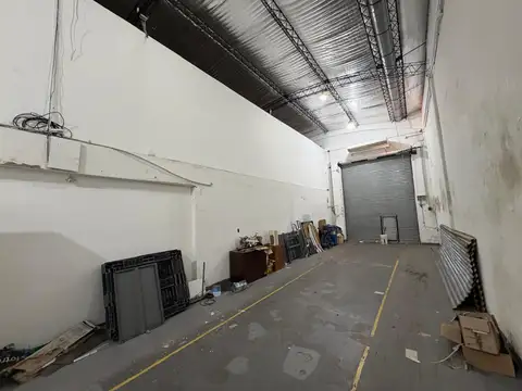 Galpon en Venta 8  mts Frente