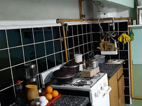 Casa Antigua a Reciclar con Terreno de 1764 m2