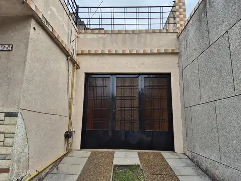 Apto crédito! Oportunidad Casa En Venta Villa Ballester 3 amb en pb a 4 cuadras estacion de tren