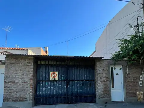 Gobernador Crespo 3700