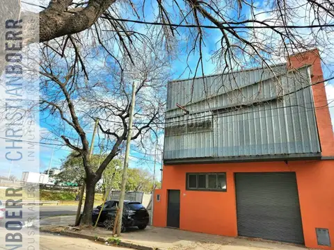 DEPOSITO COMERCIAL DE 190M² CUB+OFIC. 62M² - Varios destinos