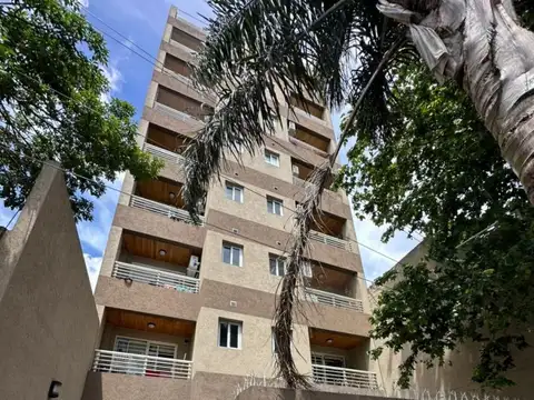 Departamento de 2 ambientes con cochera