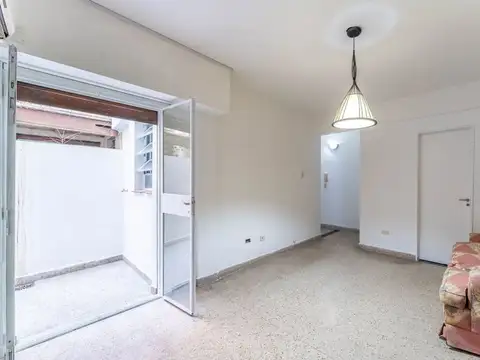 2 AMBIENTES VENTA PH PATIO MONSERRAT