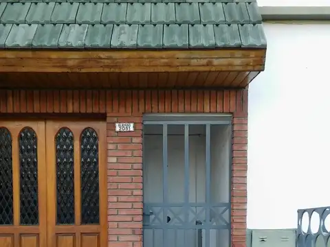 DEPARTAMENTO INTERNO DE 2 AMB. MAS FONDO LIBRE A RECICLAR