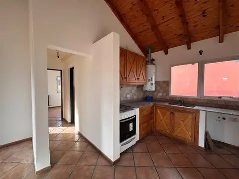 Casa 3 ambientes con 1 baño