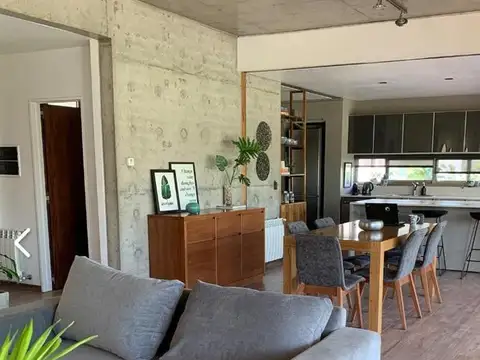 Casa en Alquiler de 3 dormitorios