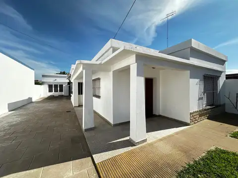 Casa en Venta con 1 cochera