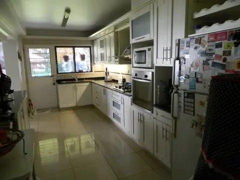 Avenida Alexander Fleming 2700