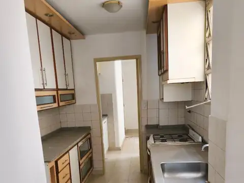 PLENO CENTRO - Dto 3 Dorm - Galeria Mitre s/Av General Paz