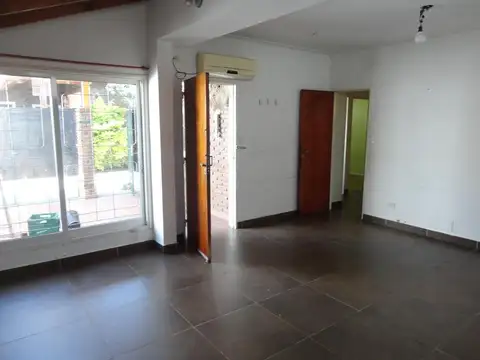 Depto Tipo Casa en Venta en Martinez, USD 176.000