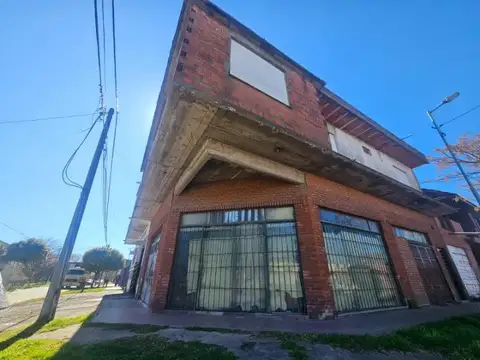 Venta en Block: Dos Locales y Casa en Planta Alta – Barrio Bernardino Rivadavia – Mar del Plata