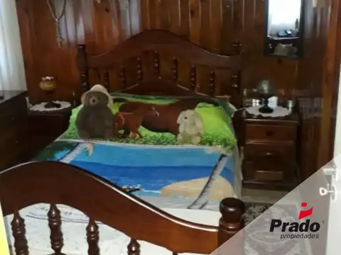 Casa 6 ambientes con 2 baños