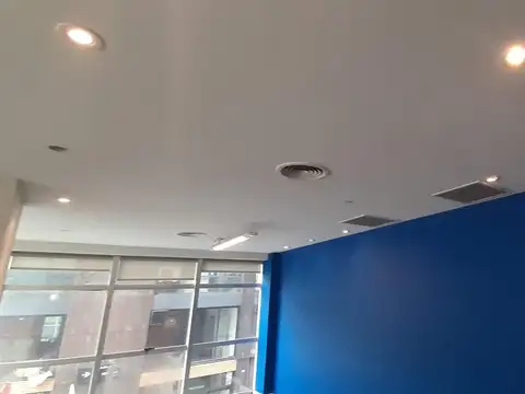 Oficina en Torre Premium con Seguridad.