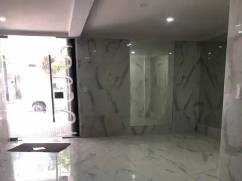 Oficina 2 ambientes con 1 baño