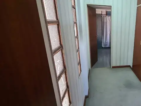 Casa en Venta con 4 cocheras