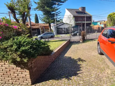 Casa en Venta en El Palomar, USD 349.000