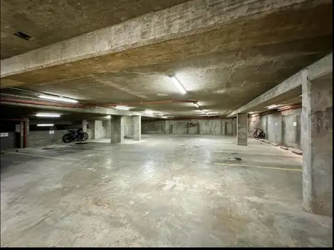 Cochera en venta en Torre Boreal posesion inmediata