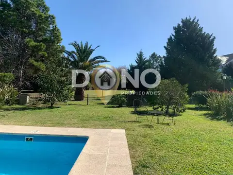 Casa en Venta en Abril Club De Campo, USD 600.000