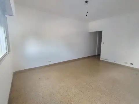 Depto Tipo Casa en Venta en Monte Castro, USD 79.000