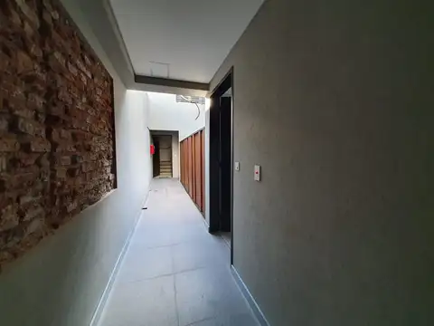 Depto Tipo Casa en Venta 8 años