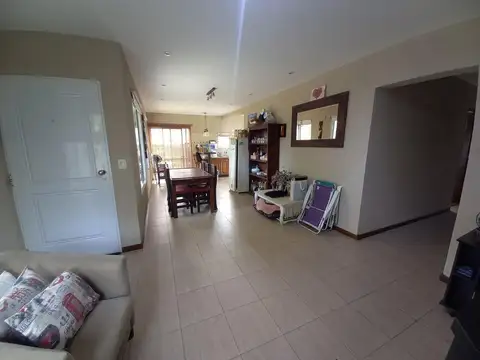 Casa con pileta y parque - Bo Pque Pellegrini 3 - Pilar