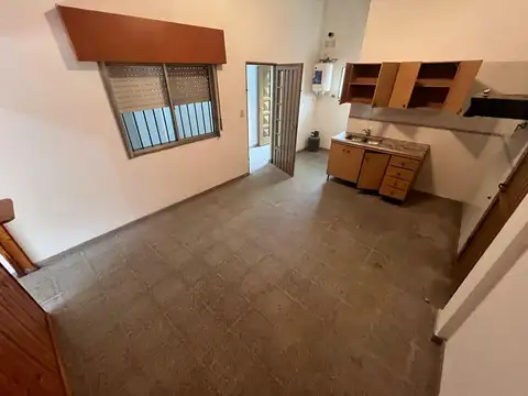Departamento en Alquiler en Jose Leon Suarez, $ 350.000