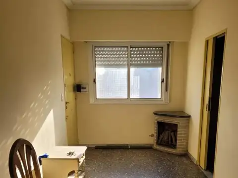 Semipiso 3 amb c balcon frente,apto credito. Excelente ubicacion: 20 de Septiembre 2989, Lanus Oeste