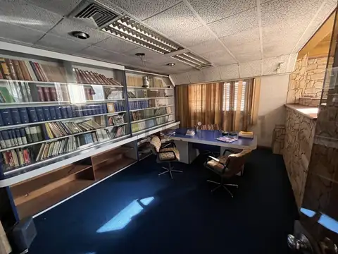 Oficina en Venta 44 años