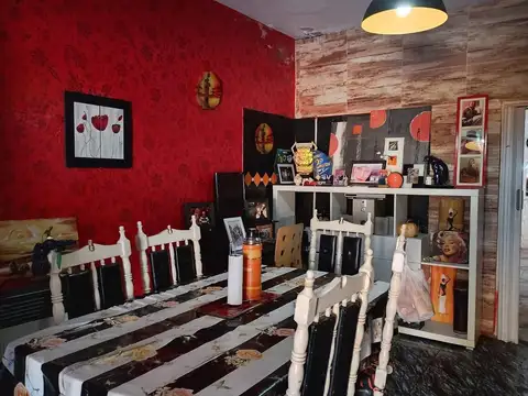 VENTA CASA 4  DORMITORIOS BARRIO ACOSTA