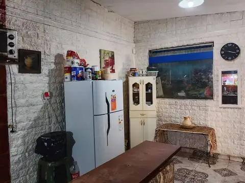Casa 5 ambientes con 2 baños