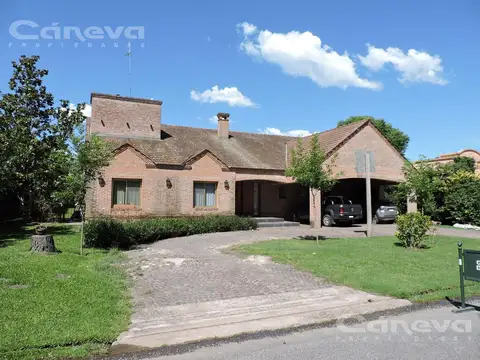 Casa en Alquiler de 3 dormitorios