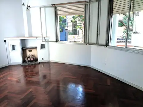 Departamento Tipo Casa en Venta en Chacarita. Terraza