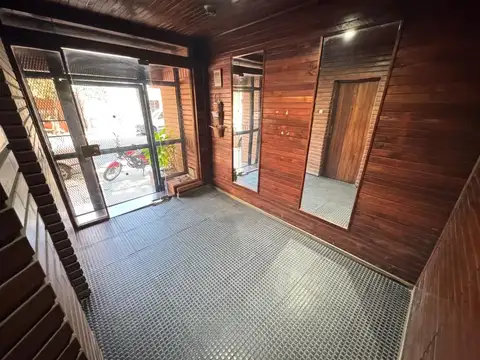 Pallares 2500, Piso 1