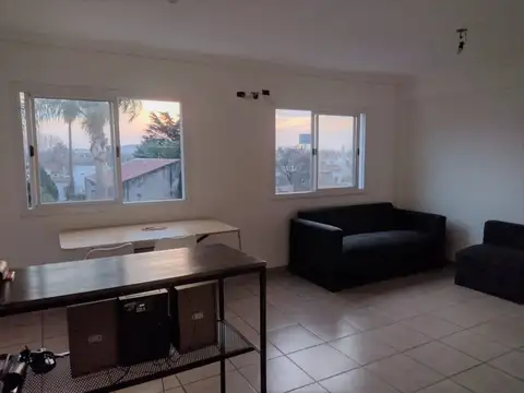 Marcos PAz 800, Piso 3