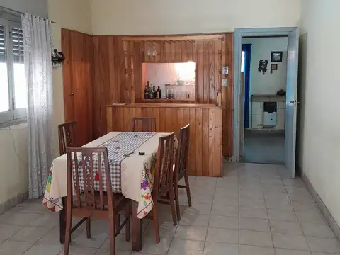 Casa en Venta en Berazategui, USD 120.000