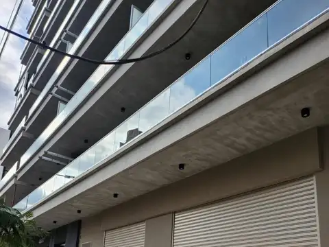 VENTA DE LOCAL COMERCIAL APTO TODO DESTINO SOBRE AVENIDA CABILDO- NUÑEZ