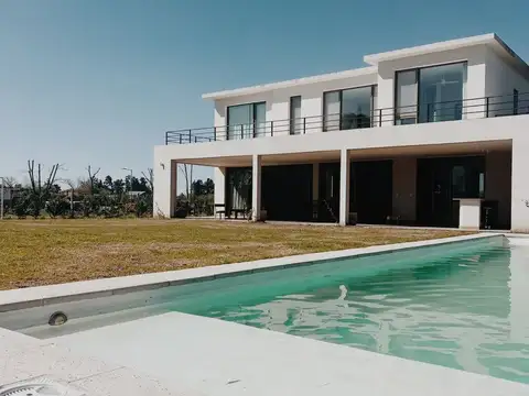 Casa en Alquiler en Manuel Alberti, USD 5.000