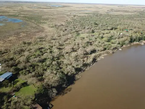 Terreno en Venta 140  mts Fondo