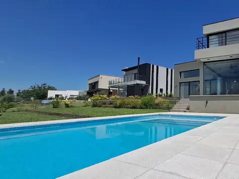 Casa en Alquiler Temporal A Estrenar
